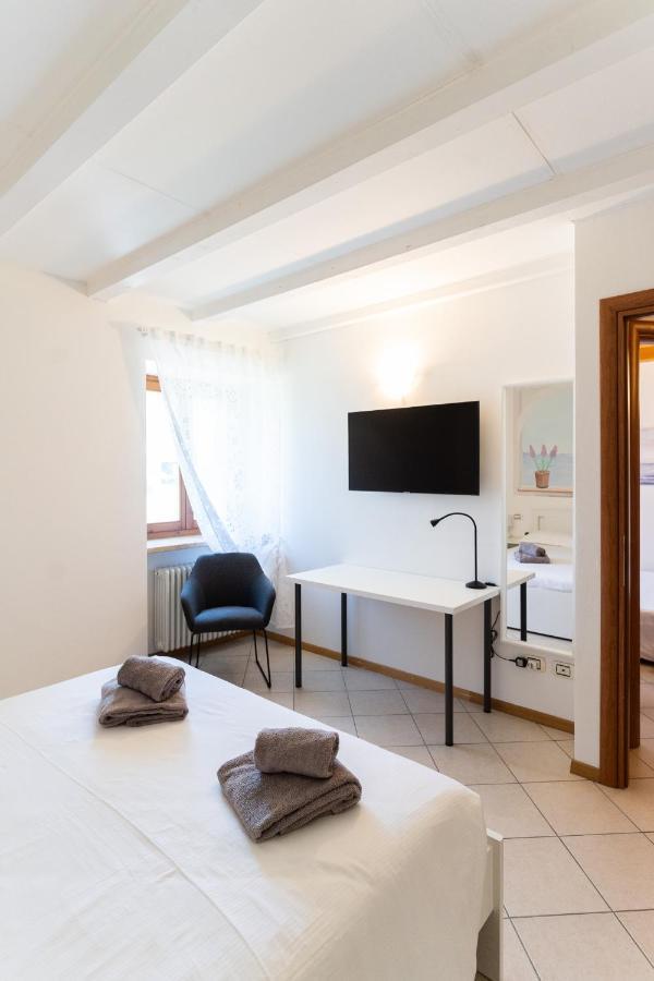 Garda Lake & Relax - Cottage On The Hill Каприно Веронезе Екстериор снимка